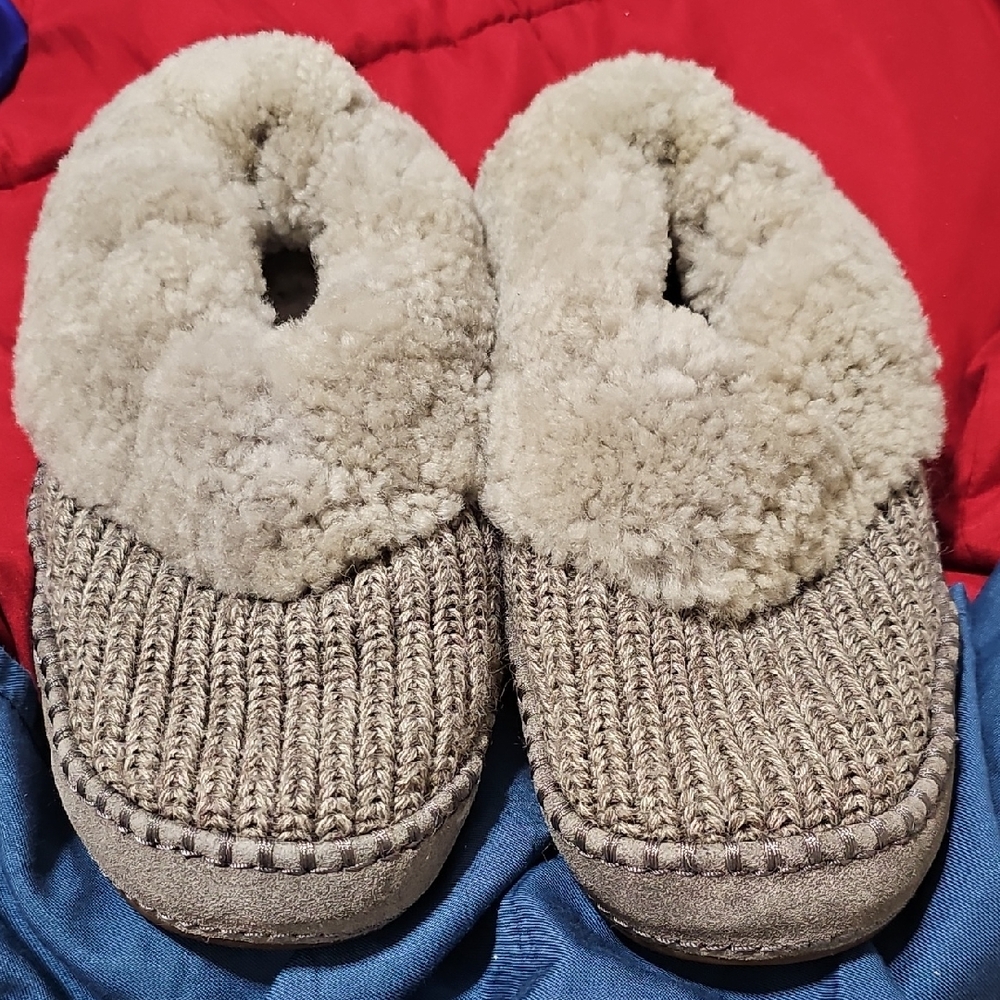 UGG Women's Cozy Knit Slippers